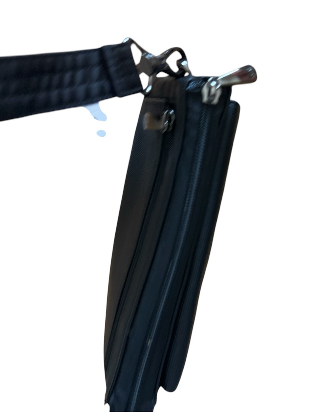 Lug Blitz Matte Luxe Black Crossbody With Wristlet - Picture 5 of 8